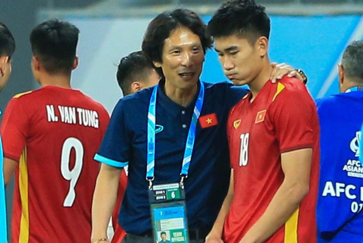 U23 Việt Nam của HLV Gong Oh Kyun đang không có được quyền tự quyết ở lượt cuối bảng C