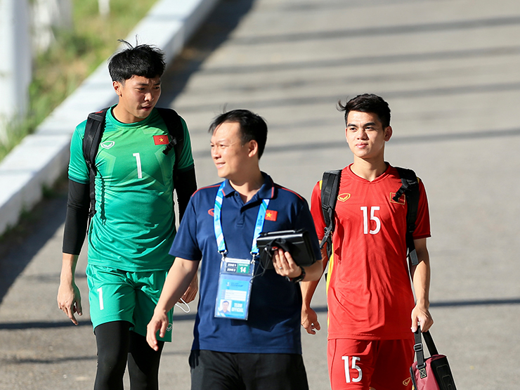Vì sao 2 cầu thủ U23 Việt Nam bị thầy Gong phạt nóng trước trận gặp U23 Malaysia?