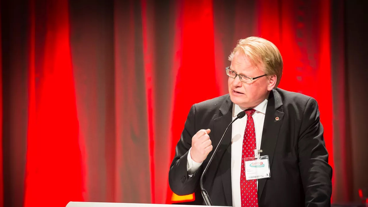 Bộ trưởng Quốc phòng Thụy Điển&nbsp;Peter Hultqvist. Ảnh: Flickr