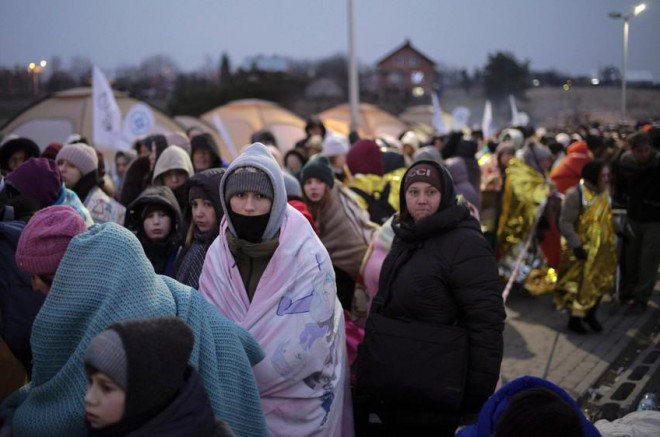 Những người tị nạn rời khỏi&nbsp;Ukraine.
