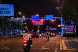Thế giới xe - Xe máy bật xi nhan nhưng không rẽ có bị phạt không?