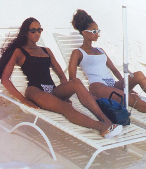 8 cặp đôi “oan gia trái chủ” nhất giới thời trang thập niên 90 - 6