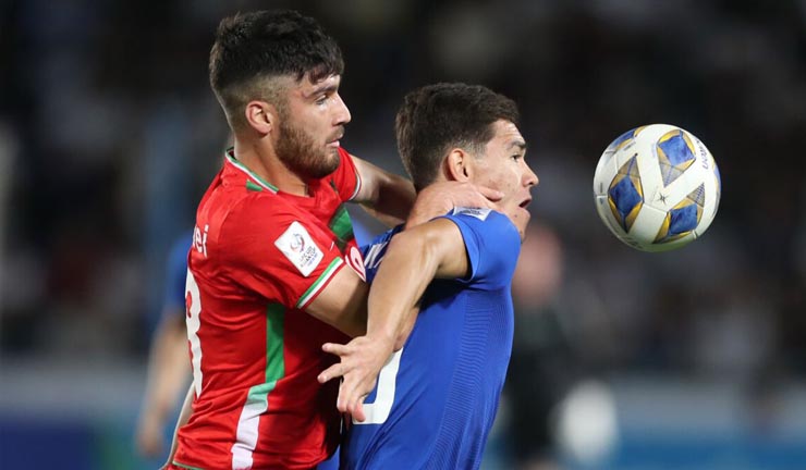 U23 Iran (áo đỏ) bị loại vì U23 Uzbekistan