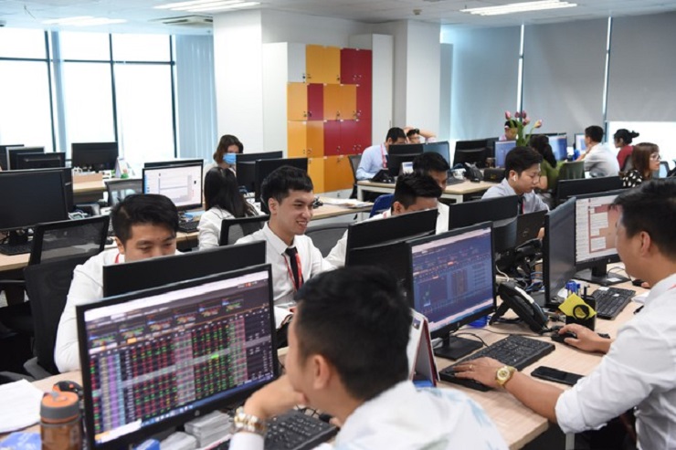 Tháng 5, có 476.455 tài khoản chứng khoán trong nước mở mới, gấp đôi so với tháng trước và là con số kỷ lục trong lịch sử