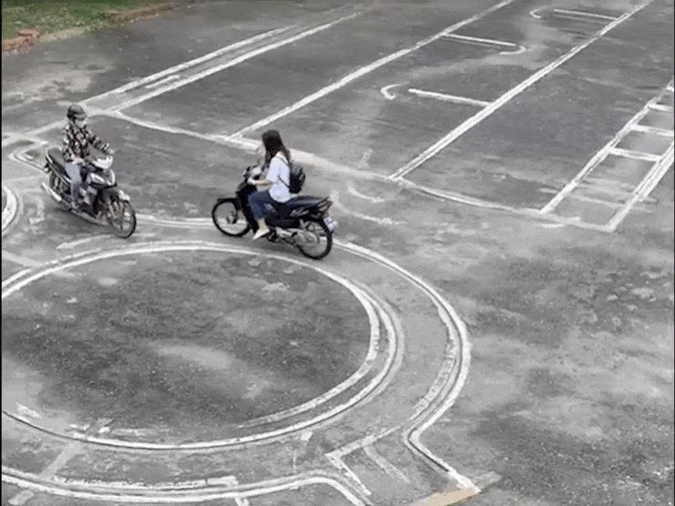 Xe máy - Xe đạp - Clip: Những "Ninja" tương lai khi thi bằng lái xe