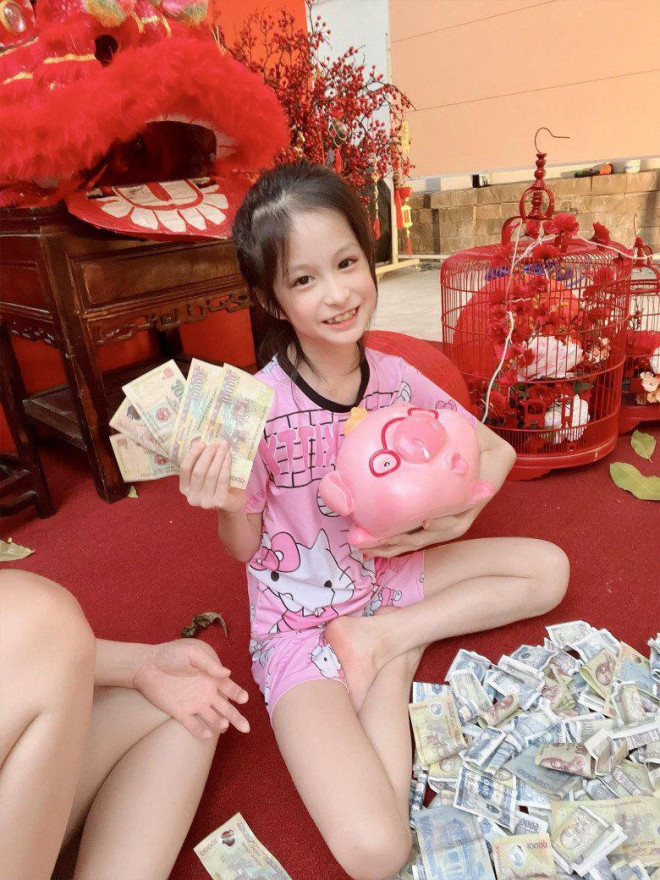 Vietnamese giants teach their children: Tang Thanh Ha gave her 3 months of reading books, Doan Di Bang hid her rich children - 11