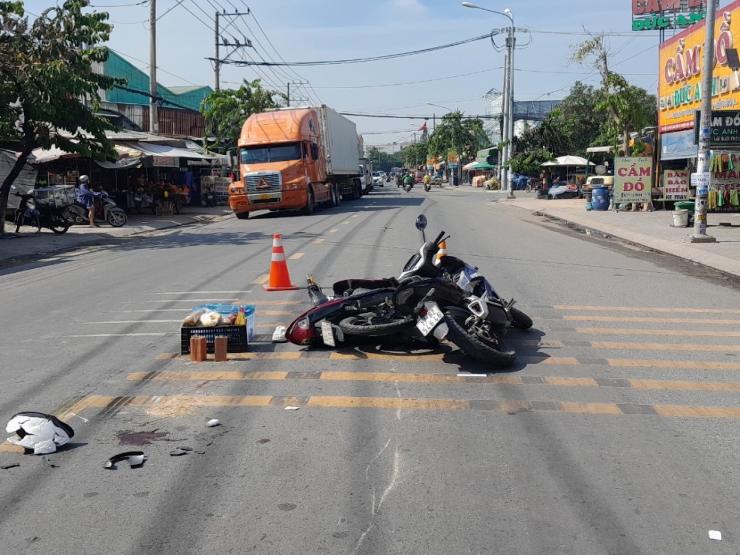 Tin tức trong ngày - Nữ sinh viên chết thảm sau va chạm giao thông