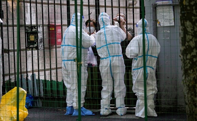 Thượng Hải áp đặt phong tỏa Covid-19 trở lại. Ảnh: Reuters