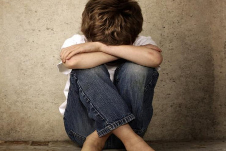 Dấu hiệu trầm cảm, stress ở trẻ trong mùa thi, cha mẹ cần biết