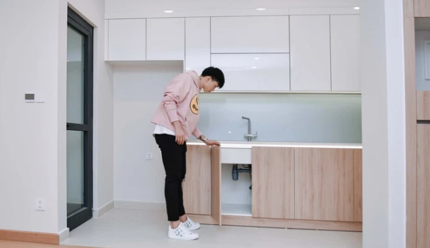 Tài sản "khủng" của dàn cầu thủ bóng đá: Bùi Tiến Dũng mê siêu xe, Tiến Linh có nhà vườn 300m2 - 12