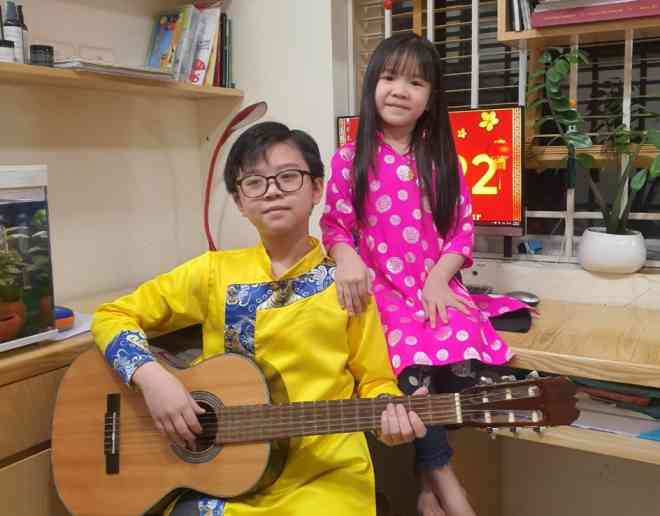 Chàng trai từng giành huy chương vàng trong bảng thành tích guitar