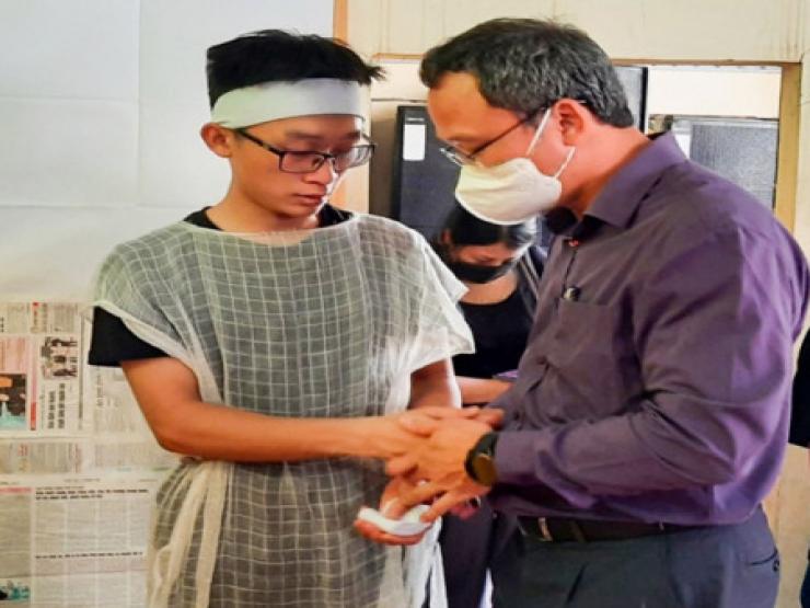 Tin tức trong ngày - Nỗi đau người ở lại vụ xe Audi tông 3 người tử vong