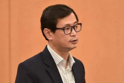 Tin tức trong ngày - Giám đốc CDC Hà Nội vừa bị bắt từng nói "không mua một bộ xét nghiệm nào" của Việt Á