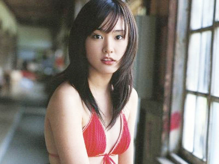 Giải trí - "Mỹ nhân được nhiều đàn ông khao khát hẹn hò nhất" lộ nhan sắc U40 gây sốc