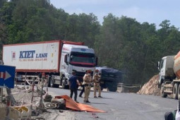 Tin tức trong ngày - Tông chết người giữa ban ngày, tài xế đốt vàng mã và bỏ trốn