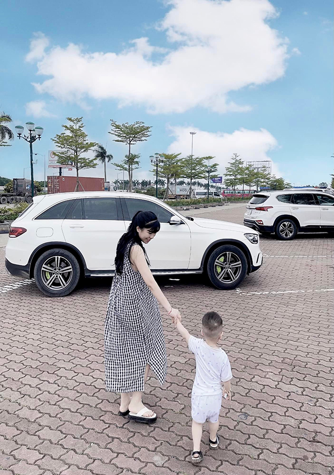 Lý Nguyễn Minh Châu  - Cô nàng 9x xinh đẹp với niềm đam mê kinh doanh - 3