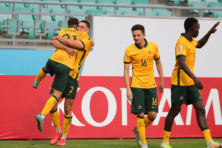 May mắn mỉm cười với U23 Australia