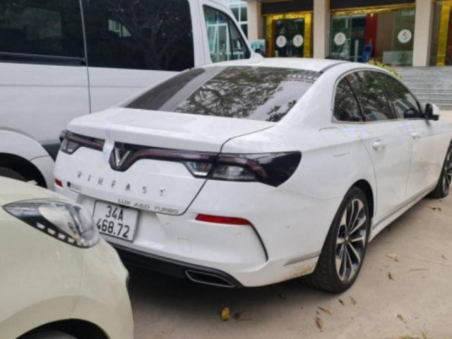 Phát hiện chiếc ô tô của 5 đối tượng ”vượt ngục” ở Hưng Yên