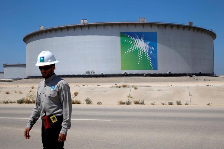 Thái tử Saudi Arabia Mohammed bin Salman kiểm soát Aramco, công ty dầu khí có giá trị vốn hóa lên đến 2.000 tỷ USD, cao gấp đôi Apple.
