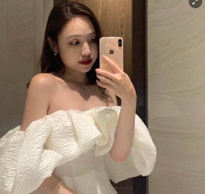 Khoảnh khắc ngọt ngào của thủ môn Quan Văn Chuẩn với bạn gái xinh đẹp - 5