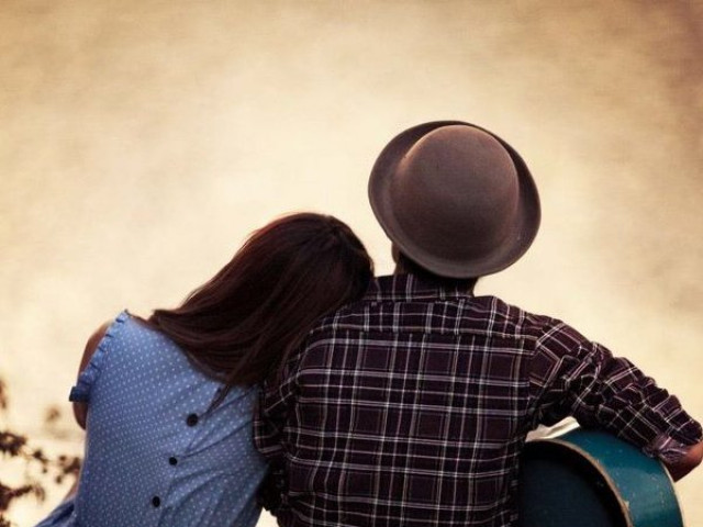 Bạn trẻ - Cuộc sống - Em nghĩ "muốn dài lâu, mình phải vì nhau mà thương hiểu"