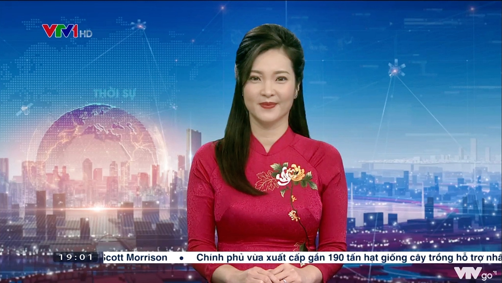 Phương Thảo khi dẫn Thời sự 19H