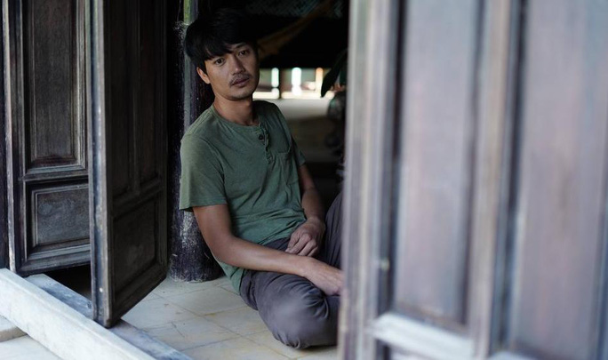 Quang Tuấn trong phim "Bóng đè"