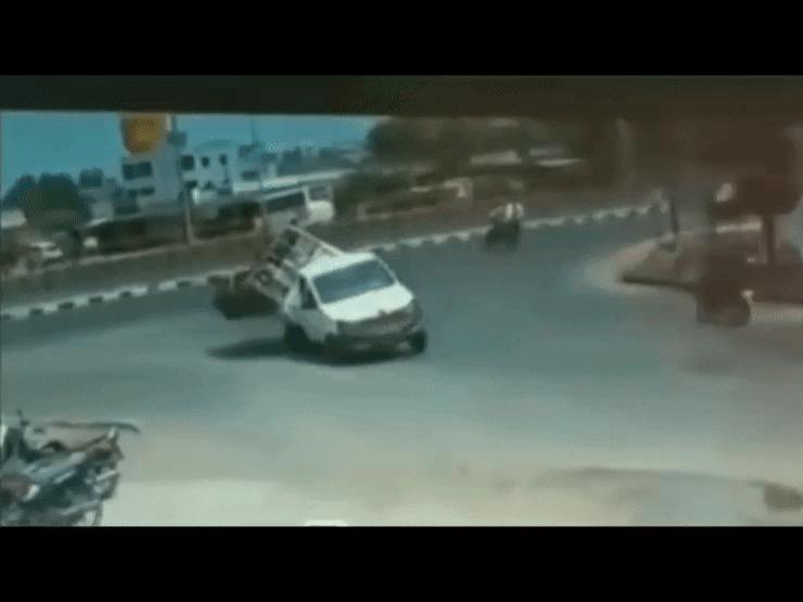 Ô tô - Clip: Pha "trả khách" nhanh gọn dứt khoát nhất mọi thời đại