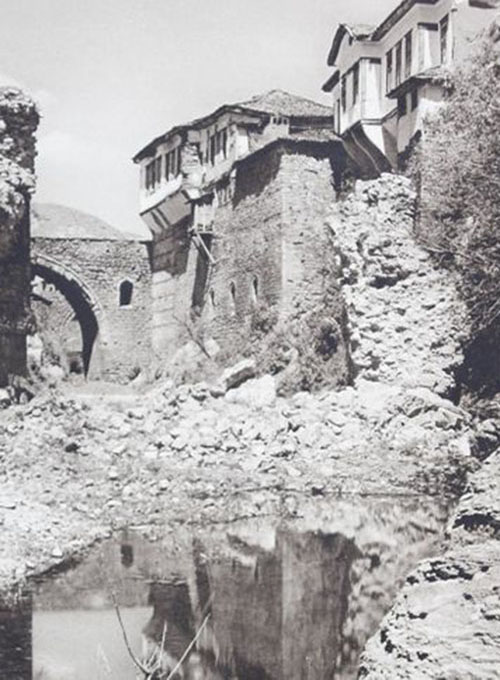 Sau 100 năm, những địa điểm nổi tiếng này thay đổi 1 cách đáng kinh ngạc - 5