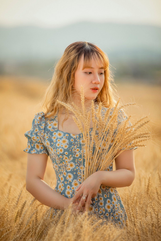 Xao xuyến với bộ ảnh thiếu nữ người Việt Nam tại cánh đồng lúa mì Nhật Bản - 14