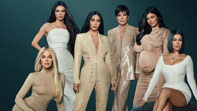 Những người phụ nữ quyền lực luôn xuất hiện cùng scandal nhà Kardashian trong chương trình truyền hình thực tế cùng tên.