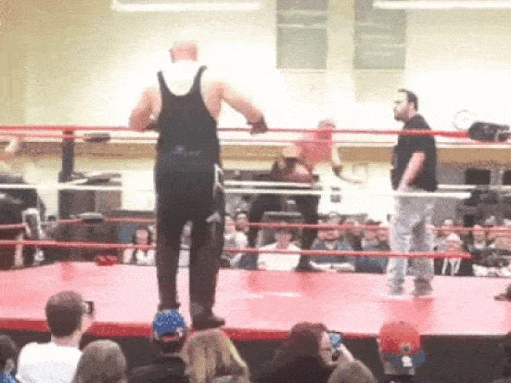 Tranh vui - Những tình huống bất ngờ khiến cho bao người không kịp đỡ