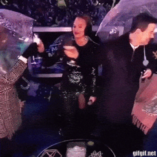 Những tình huống bất ngờ khiến cho bao người không kịp đỡ - 7