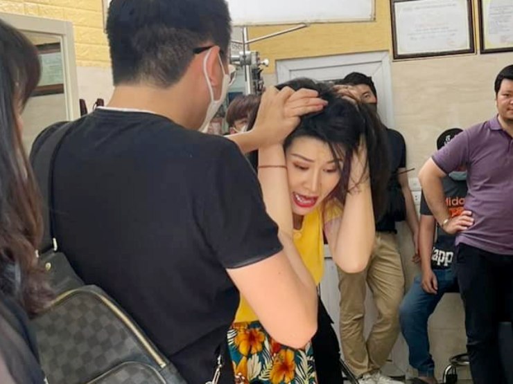 Phim - "Bà chủ quán mát-xa" bị đánh ghen, hé lộ hậu trường "tan nát hết người"