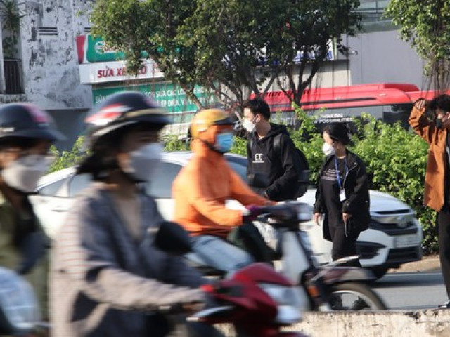 Tin tức trong ngày - Ớn hình ảnh băng ngang đường ở TP HCM