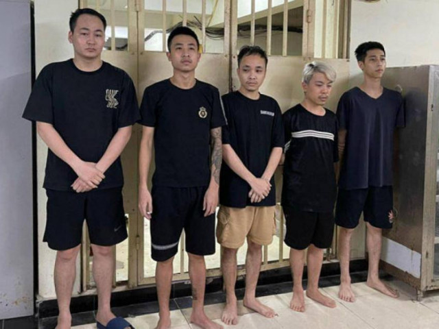 Pháp luật - Đi bar hết hơn 25 triệu, 2 khách 14 tuổi bị giam lỏng vì không đủ tiền trả