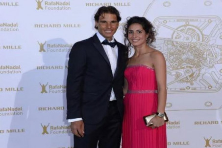 Nadal cùng vợ đẹp sắp đón con đầu lòng, mơ phá kỷ lục Djokovic ở Wimbledon?