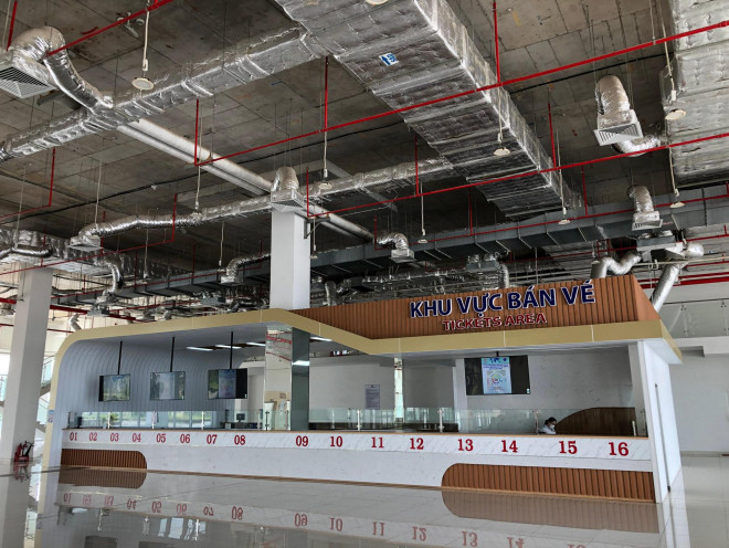 Đến ngày 13/3/2021, Sở GTVT TP. Hồ Chí Minh có văn bản yêu cầu toàn bộ xe khách chạy tuyến TP. Hồ Chí Minh đi Quảng Trị trở ra các tỉnh phía Bắc phải bắt buộc vào Bến xe Miền Đông mới hoạt động, nhằm nhanh chóng đưa bến xe này vào hoạt động ổn định. Nhưng đến nay, Bến xe miền Đông mới vẫn trong tình trạng im lìm "chờ xe, đợi khách".