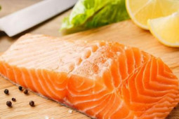Ẩm thực - Những sai lầm khi ăn cá hồi khiến món ngon trở thành 'phế phẩm', mất sạch dinh dưỡng