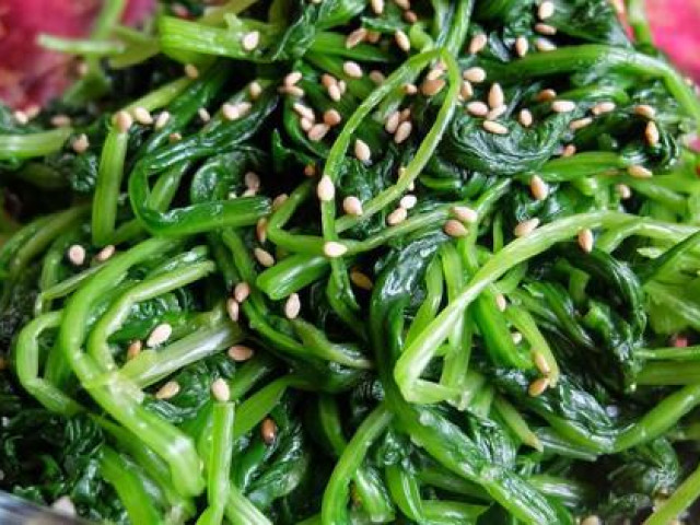 Sức khỏe đời sống - 3 nhóm người được khuyến cáo không ăn cải bó xôi để hạn chế rủi ro