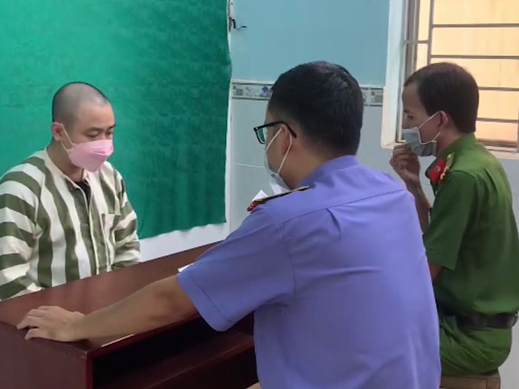 Đời sống Showbiz - Hữu Tín bị khởi tố về hành vi tàng trữ, sử dụng trái phép ma túy