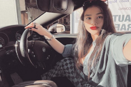 Choáng ngợp với BST siêu xe của hot girl Huyền Trang được ví như "nữ bản Cường Đô la"