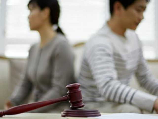 Bạn trẻ - Cuộc sống - Thấy chồng ăn diện, vợ hỏi 1 câu thế là mất chồng