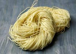 Thứ mỳ sợi đặc biệt cho vào món sủi cảo mỳ vằn thắn. Ảnh minh họa.