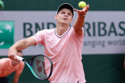 Thể thao - Halle Open & Queen's Club Championships: SAO Ba Lan xuất sắc vào bán kết