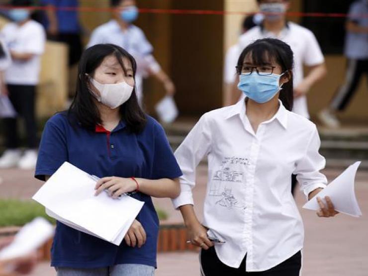 Giáo dục - du học - Sáng nay, gần 107.000 thí sinh thi Toán, môn cuối kỳ thi vào lớp 10 ở Hà Nội