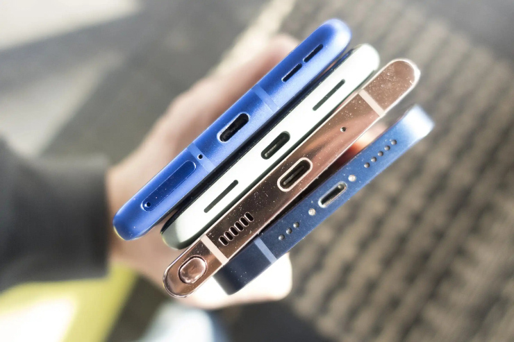 Nơi “chôn nhau cắt rốn” gieo thêm nỗi sầu cho Apple - 1