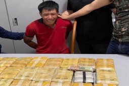 Pháp luật - Bị bắt vì vận chuyển lượng “khủng” thuốc lắc, thanh niên bật khóc
