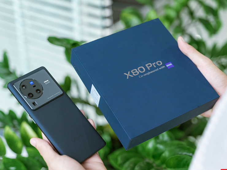 Vivo X80 Pro.