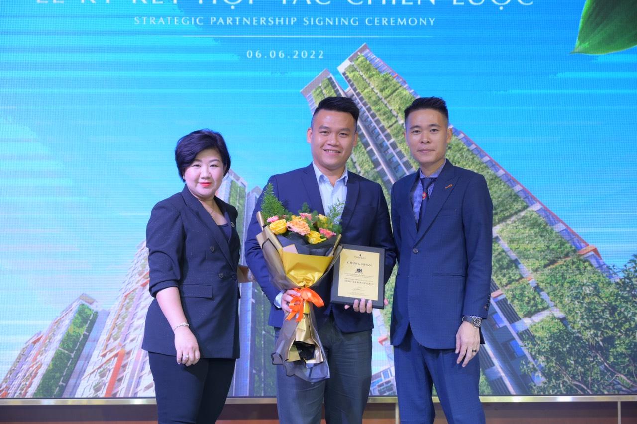 Chú thích ảnh: Mega Investment chính thức trở thành đối tác phân phối dự án LUMIÈRE Boulevard